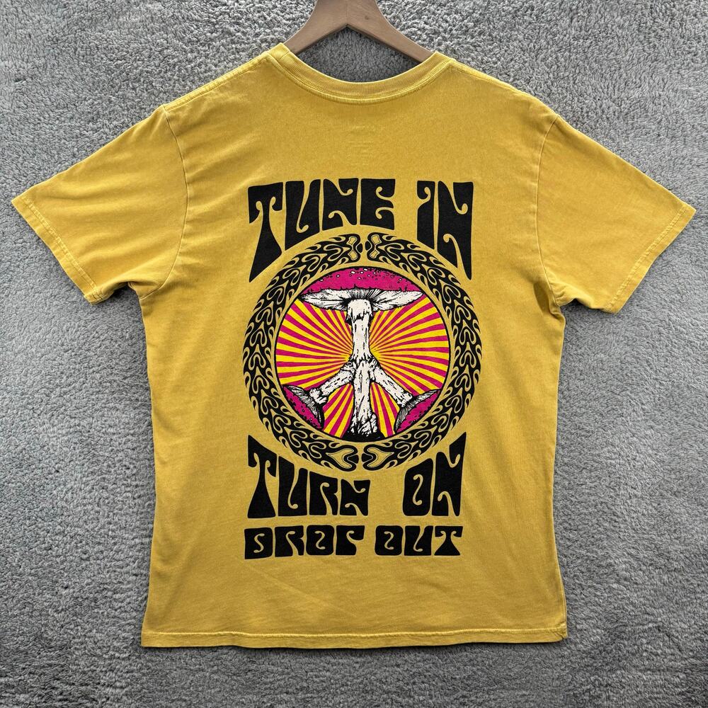Altru "Tune In, Turn On, Drop Out" Men's Graphic T-Shirt Large 100% Cotton - Picture 5 of 8